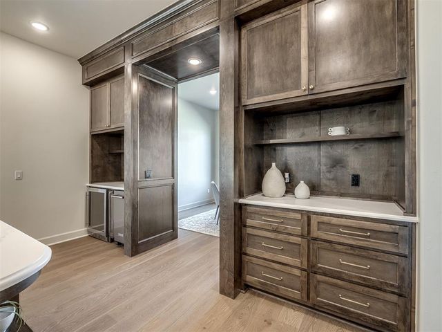 9401 Far Hills Court, Arcadia, OK 73007