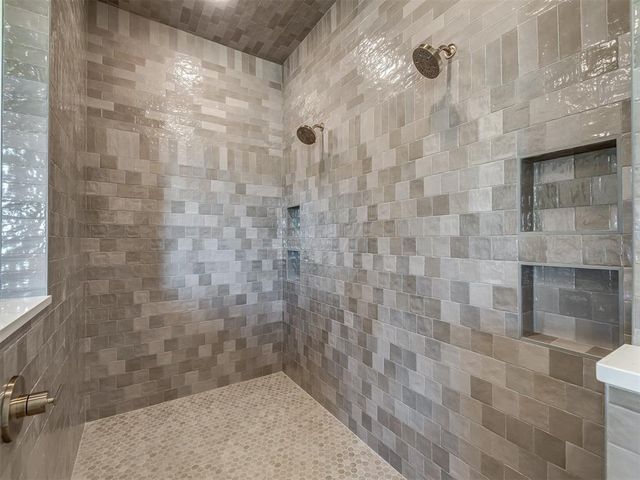 9401 Far Hills Court, Arcadia, OK 73007