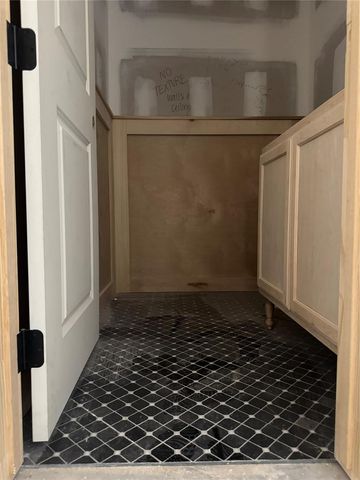 9401 Far Hills Court, Edmond, OK 73034