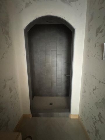 9401 Far Hills Court, Edmond, OK 73034