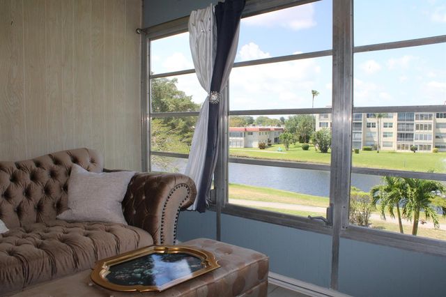 14671 Bonaire Boulevard 305, Delray Beach, FL 33446