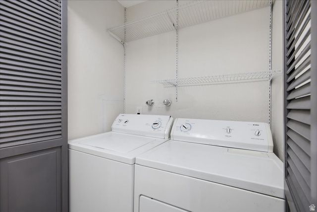 5988 S MONTE CARLO DR, Murray, UT 84121