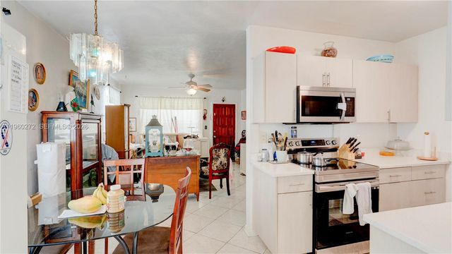 15700 NE 15th Pl, North Miami Beach, FL 33162