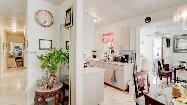 15700 NE 15th Pl, North Miami Beach, FL 33162