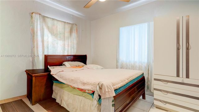 15700 NE 15th Pl, North Miami Beach, FL 33162