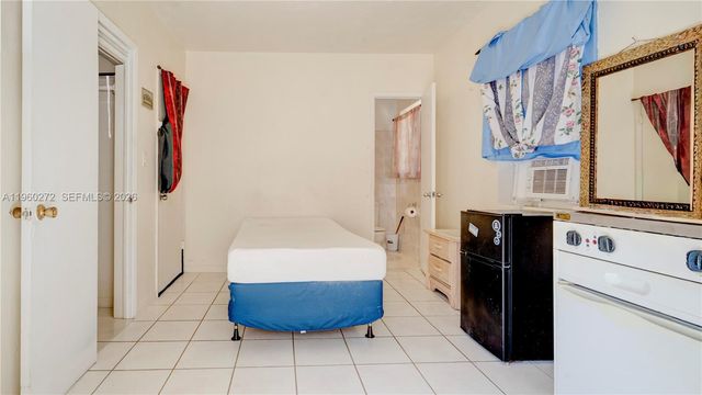 15700 NE 15th Pl, North Miami Beach, FL 33162