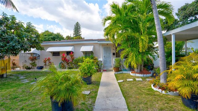 15700 NE 15th Pl, North Miami Beach, FL 33162