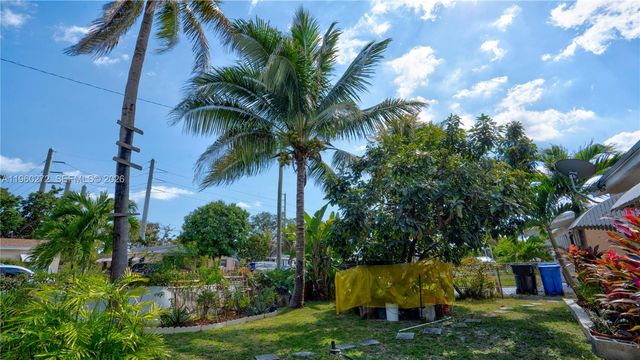 15700 NE 15th Pl, North Miami Beach, FL 33162
