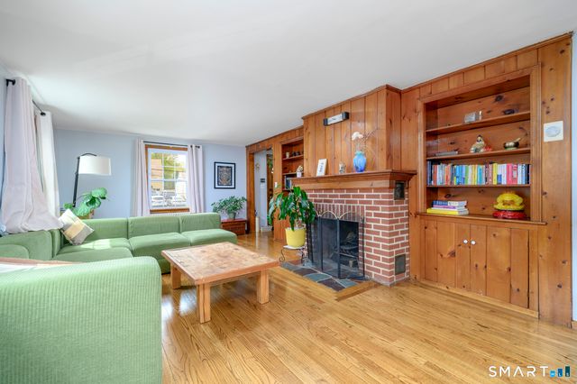 93 Haig Avenue, Stamford, CT 06905