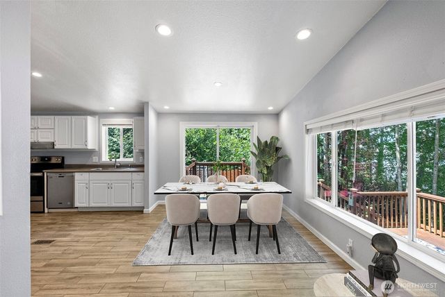 3355 SE Arcadia Road, Shelton, WA 98584