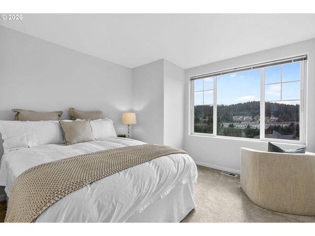 15320 Sw WARBLER Way 104, Beaverton, OR 97007