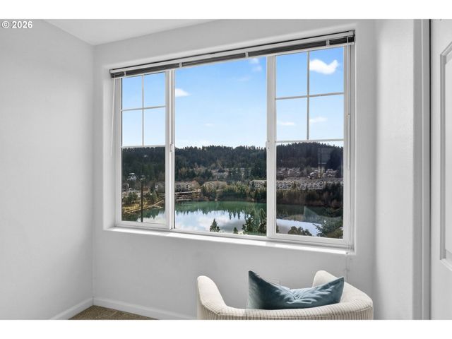 15320 Sw WARBLER Way 104, Beaverton, OR 97007