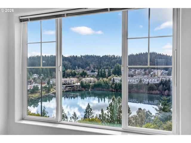 15320 Sw WARBLER Way 104, Beaverton, OR 97007