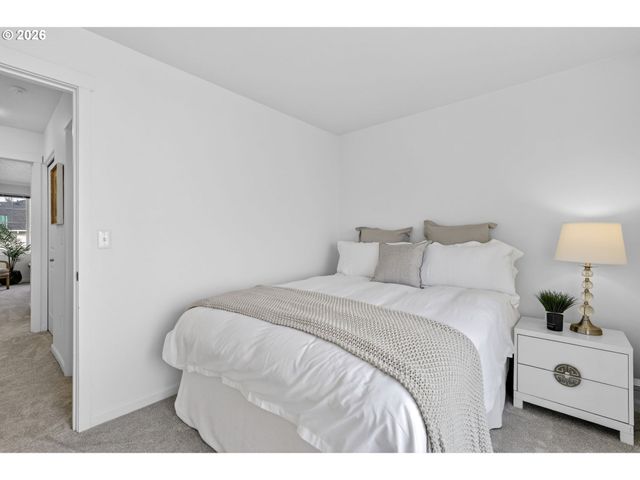 15320 Sw WARBLER Way 104, Beaverton, OR 97007