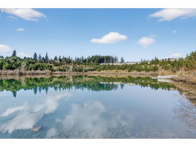 15320 Sw WARBLER Way 104, Beaverton, OR 97007