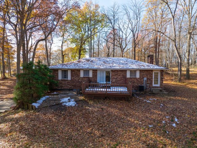 53300 Rosewood Road, New Carlisle, IN 46552