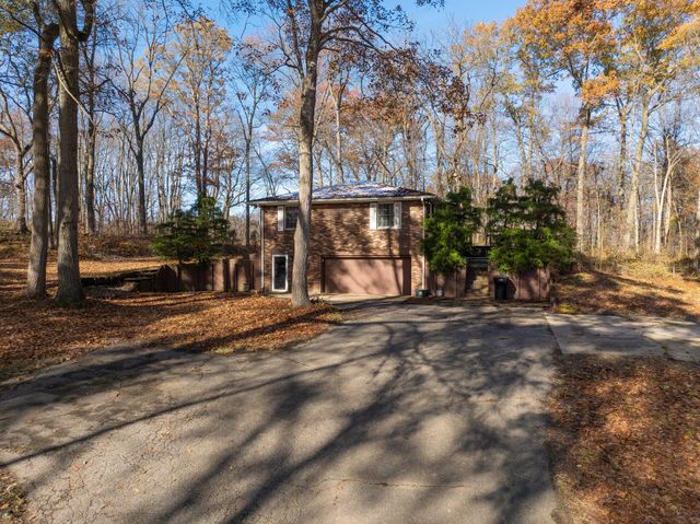 53300 Rosewood Road, New Carlisle, IN 46552