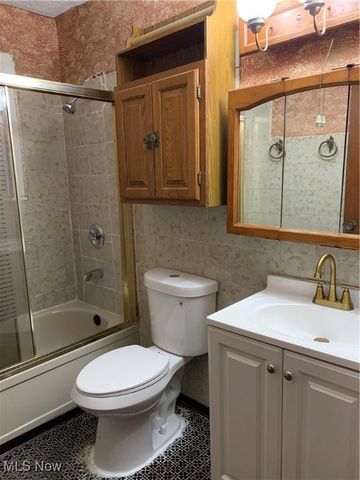 1661 E 93rd Street, Cleveland, OH 44106