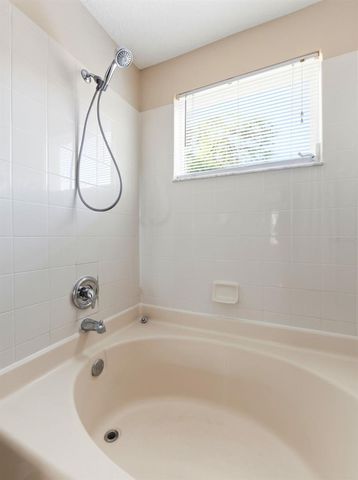 15123 DEER MEADOW DRIVE, Lutz, FL 33559