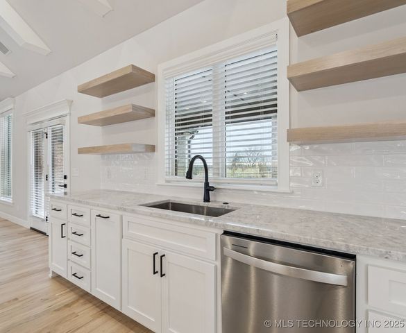 8320 E 106th Place North, Owasso, OK 74055