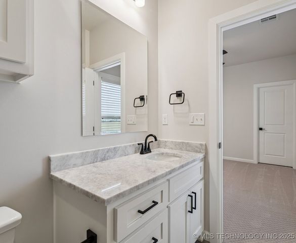 8320 E 106th Place North, Owasso, OK 74055