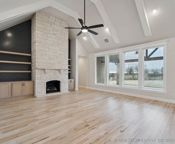 8320 E 106th Place North, Owasso, OK 74055