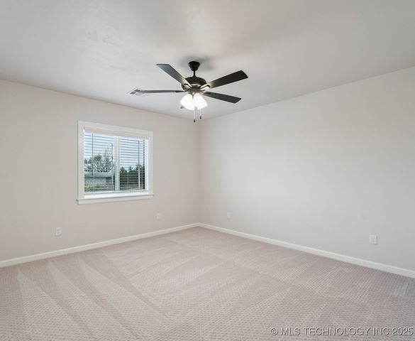 8320 E 106th Place North, Owasso, OK 74055