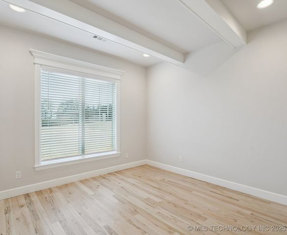 8320 E 106th Place North, Owasso, OK 74055