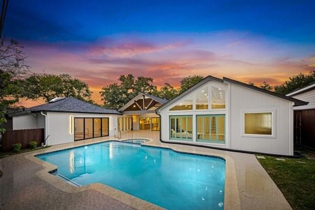 6143 Ella Lee Lane, Houston, TX 77057