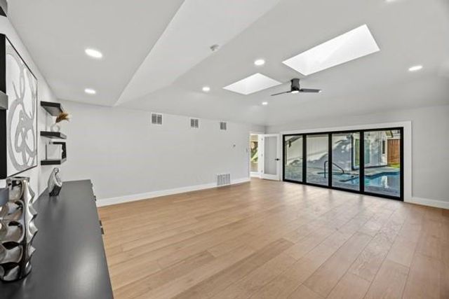 6143 Ella Lee Lane, Houston, TX 77057