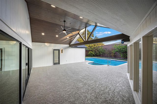 6143 Ella Lee Lane, Houston, TX 77057