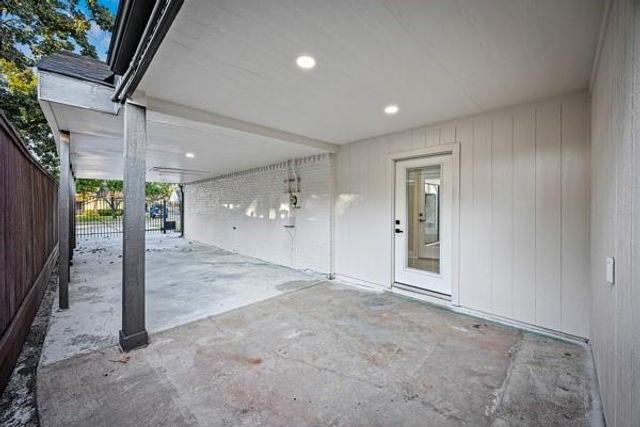 6143 Ella Lee Lane, Houston, TX 77057