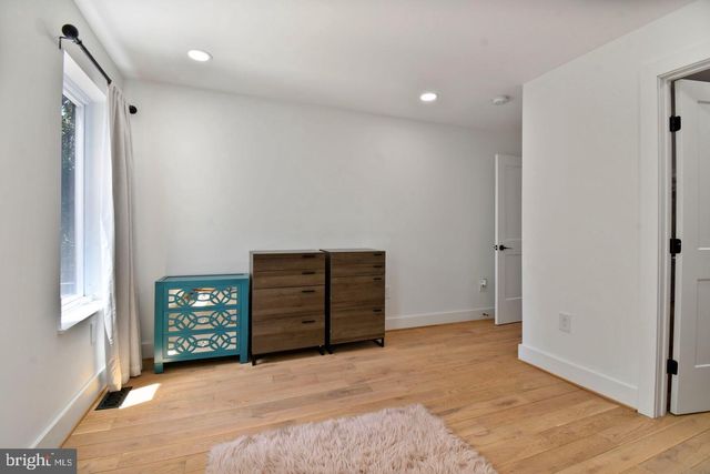 1427 K ST SE, Washington, DC 20003