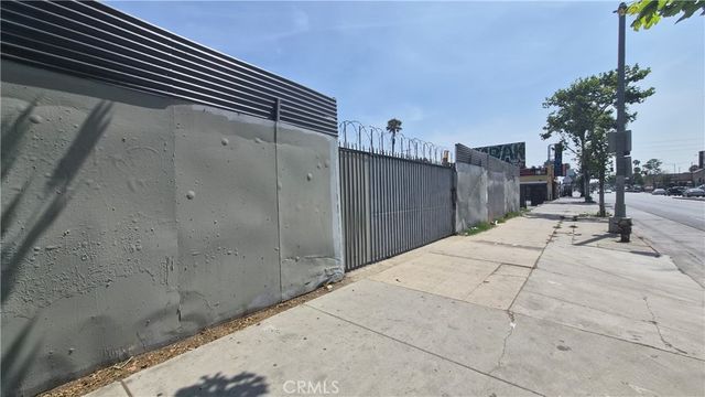 235 E Manchester, Los Angeles, CA 90003