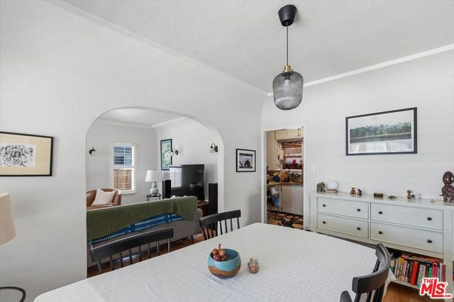 3411 Larga Avenue, Los Angeles, CA 90039