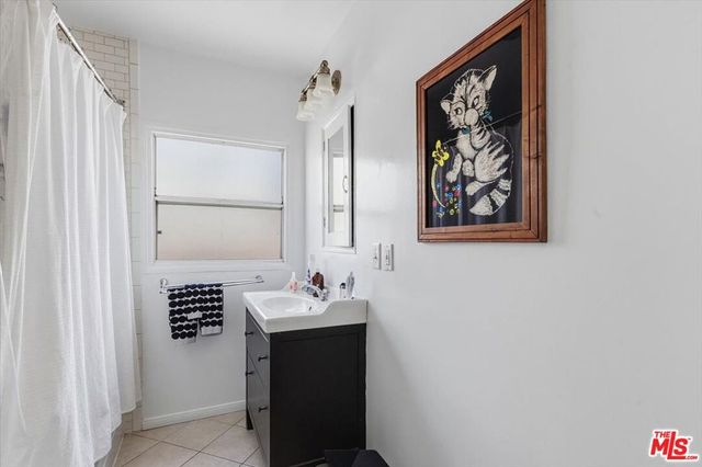 3411 Larga Avenue, Los Angeles, CA 90039