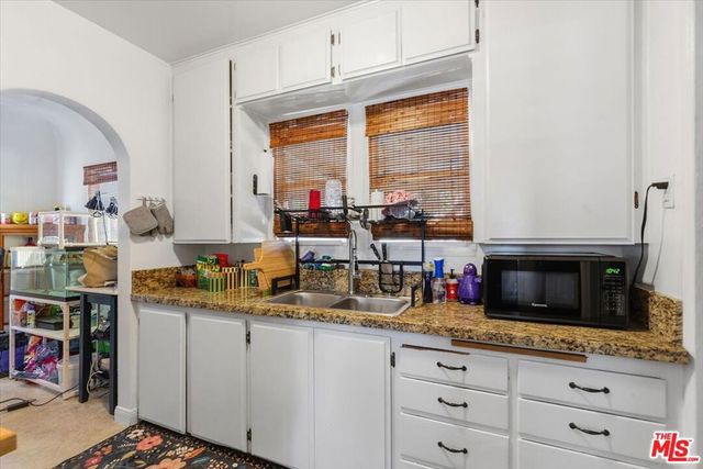 3411 Larga Avenue, Los Angeles, CA 90039