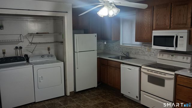 2 Branch Road APT 2A, Thomaston, CT 06787