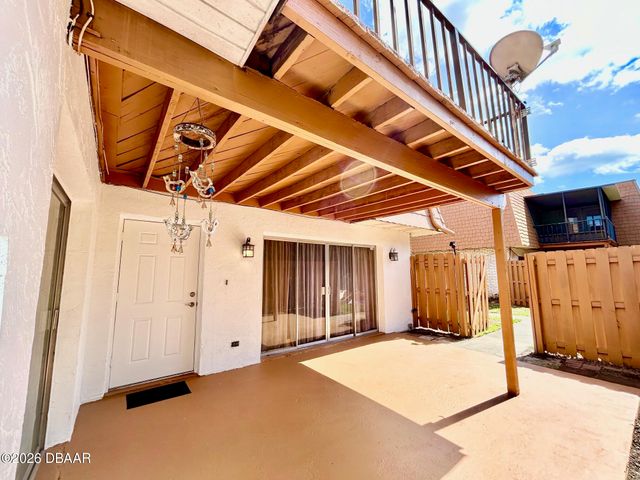 122 Moonstone Court, Port Orange, FL 32129