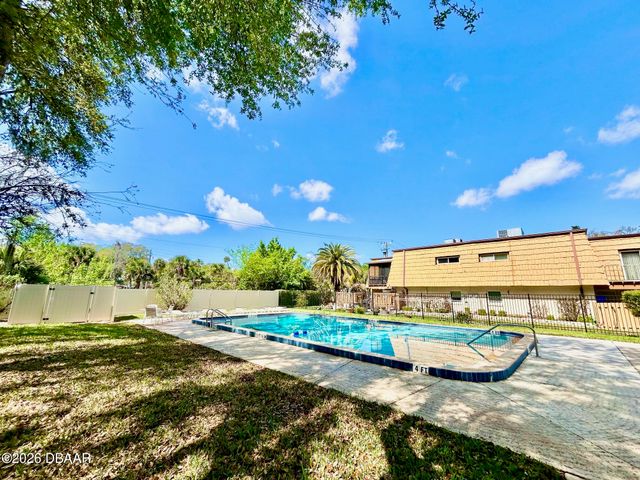 122 Moonstone Court, Port Orange, FL 32129