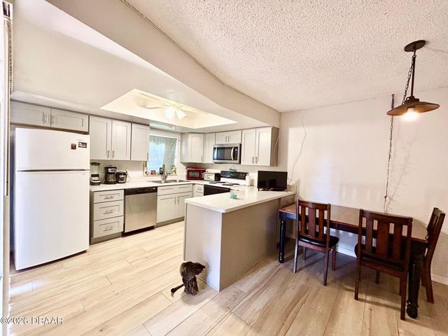 122 Moonstone Court, Port Orange, FL 32129