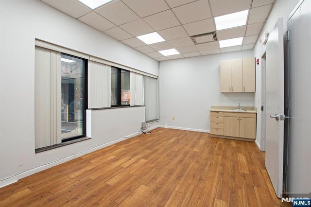 535 Grand Avenue, Englewood, NJ 07631