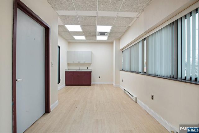 535 Grand Avenue, Englewood, NJ 07631
