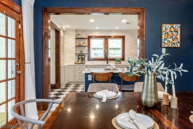 97 Boyden Ave, Maplewood Twp., NJ 07040