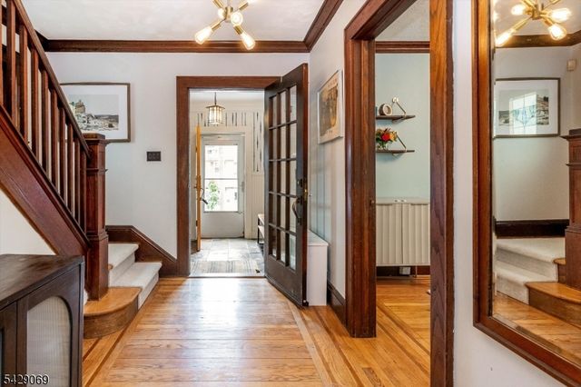 97 Boyden Ave, Maplewood Twp., NJ 07040