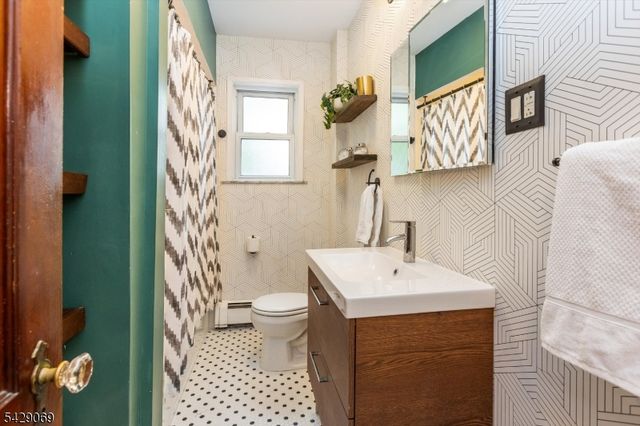 97 Boyden Ave, Maplewood Twp., NJ 07040