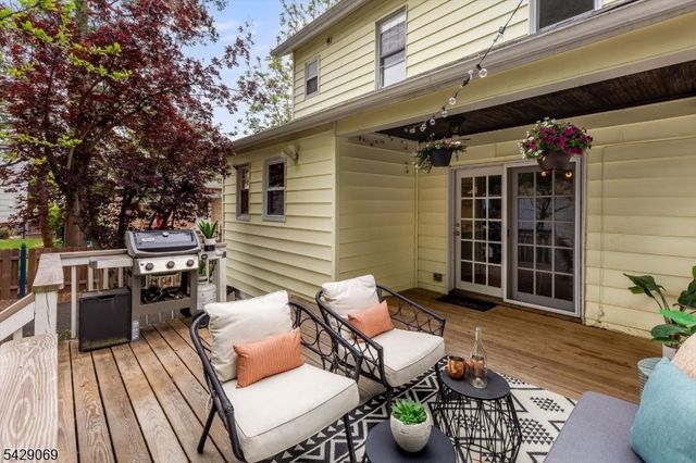97 Boyden Ave, Maplewood Twp., NJ 07040