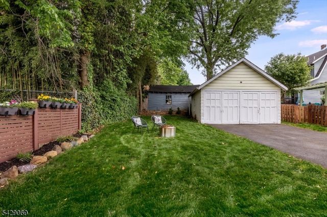 97 Boyden Ave, Maplewood Twp., NJ 07040