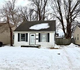 8276 Timken Avenue, Warren, MI 48089