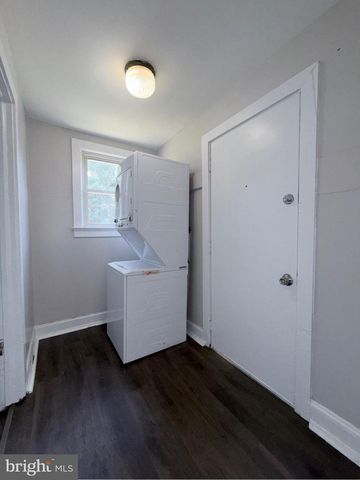 517 LINDEN AVE, Burlington, NJ 08016